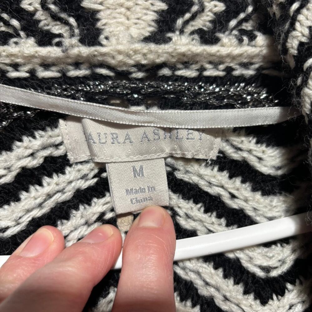 Laura Ashley Black White Chevron Knit Cardigan Size M Metallic Accents - Picture 4 of 9